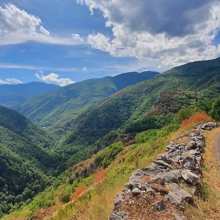 Les Quatre Saisons * Montaillou