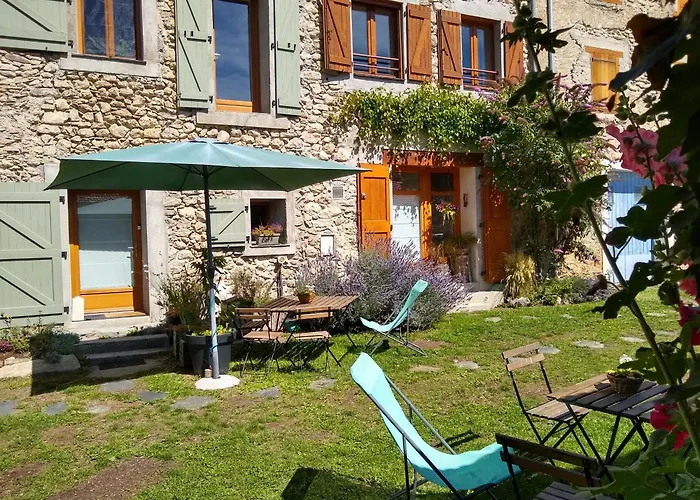 Les Quatre Saisons Nyaraló *